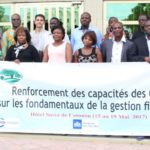 Photo de famille des participants à l'atelier de renforcement des capacités des ONG sur les fondamentaux de la gestion financière